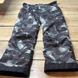 Youth Boys Sunice Extendable Hem Camouflage Snow/Ski Pants Size 10